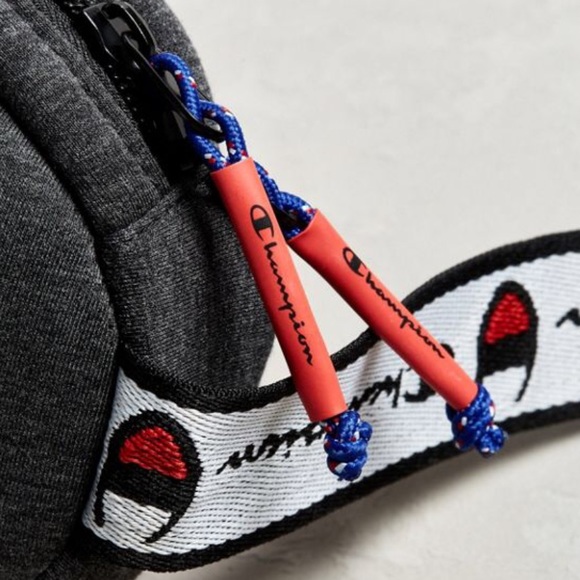 CHAMPION|| BLUE SLING BAG - Picture 3 of 5